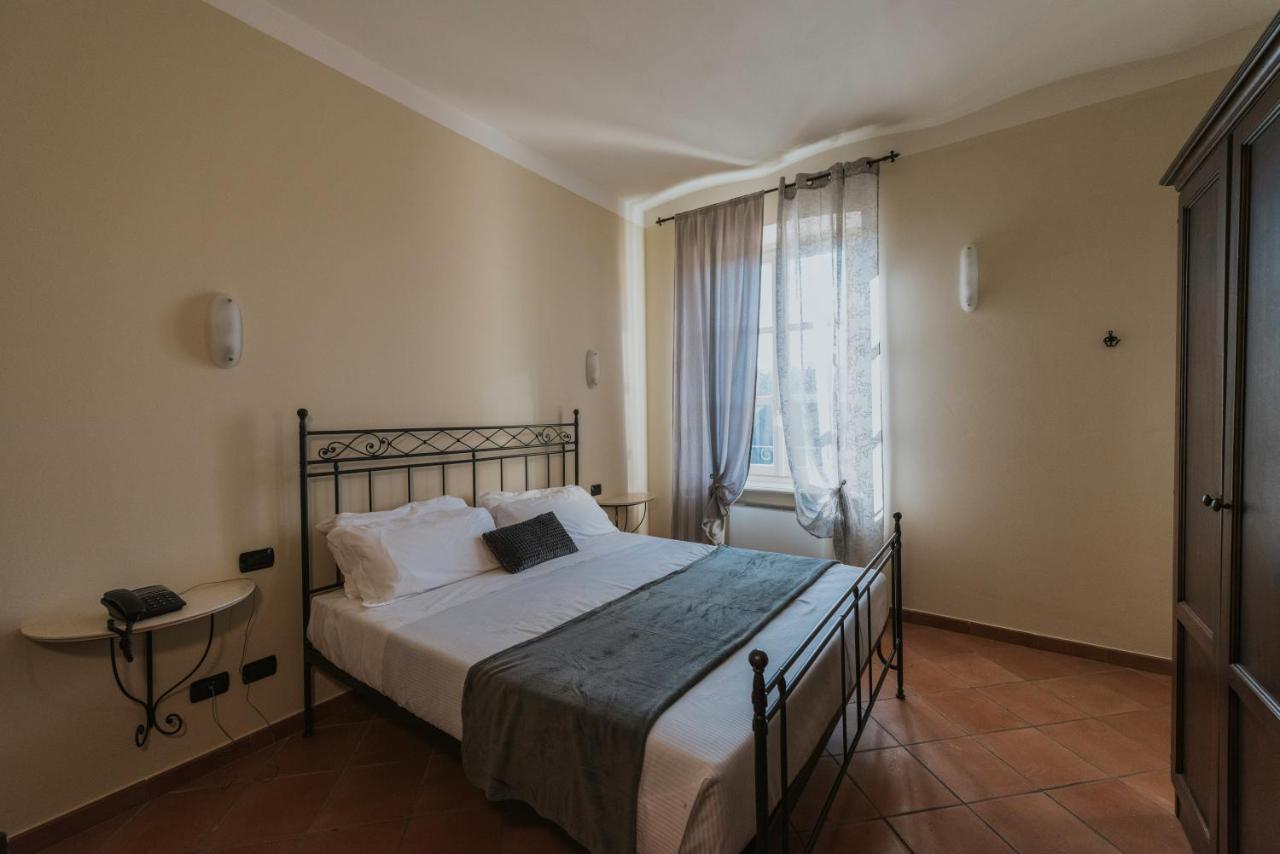 Il Castello Di Bubbio Hotel ภายนอก รูปภาพ