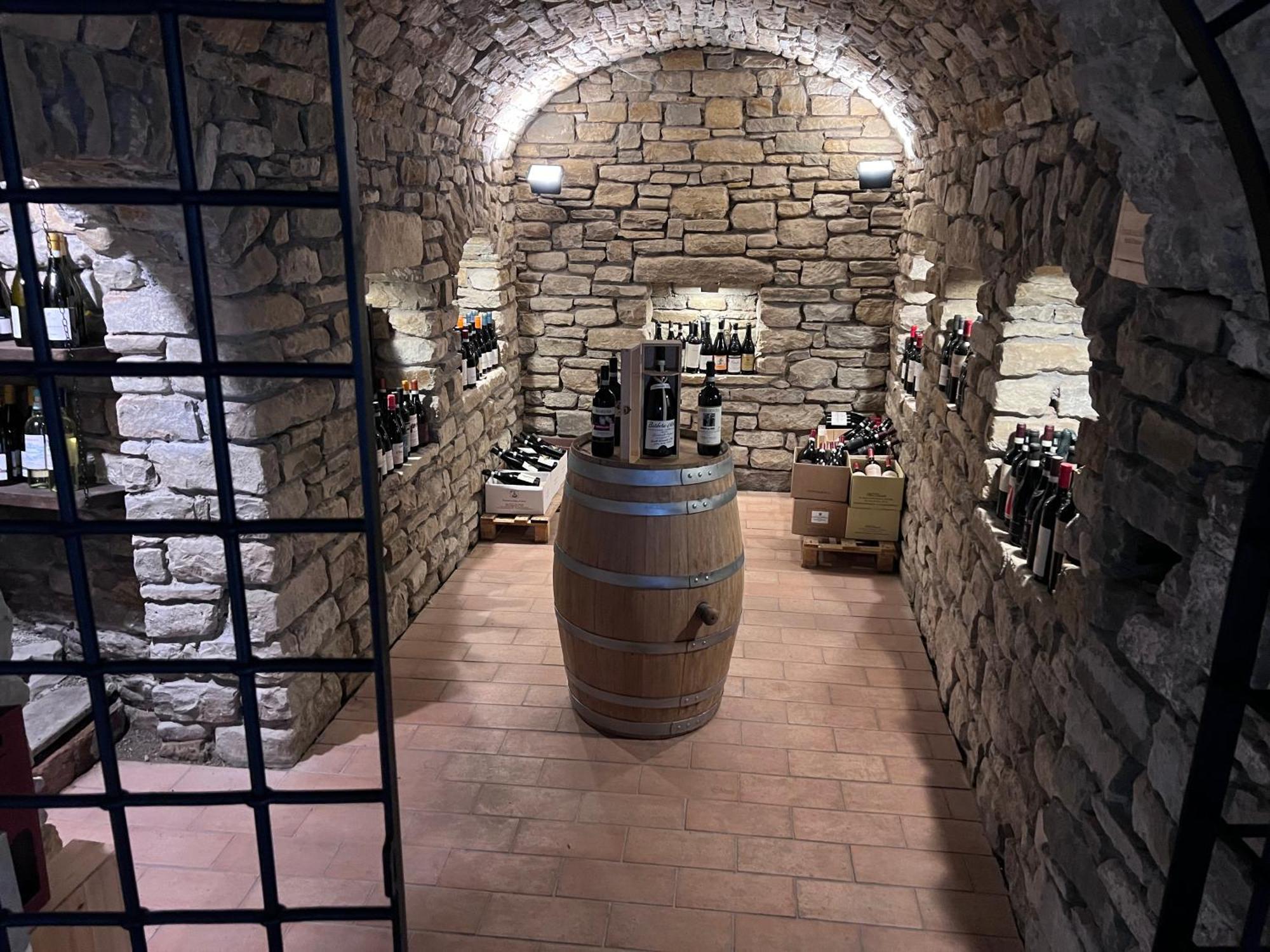 Il Castello Di Bubbio Hotel ภายนอก รูปภาพ