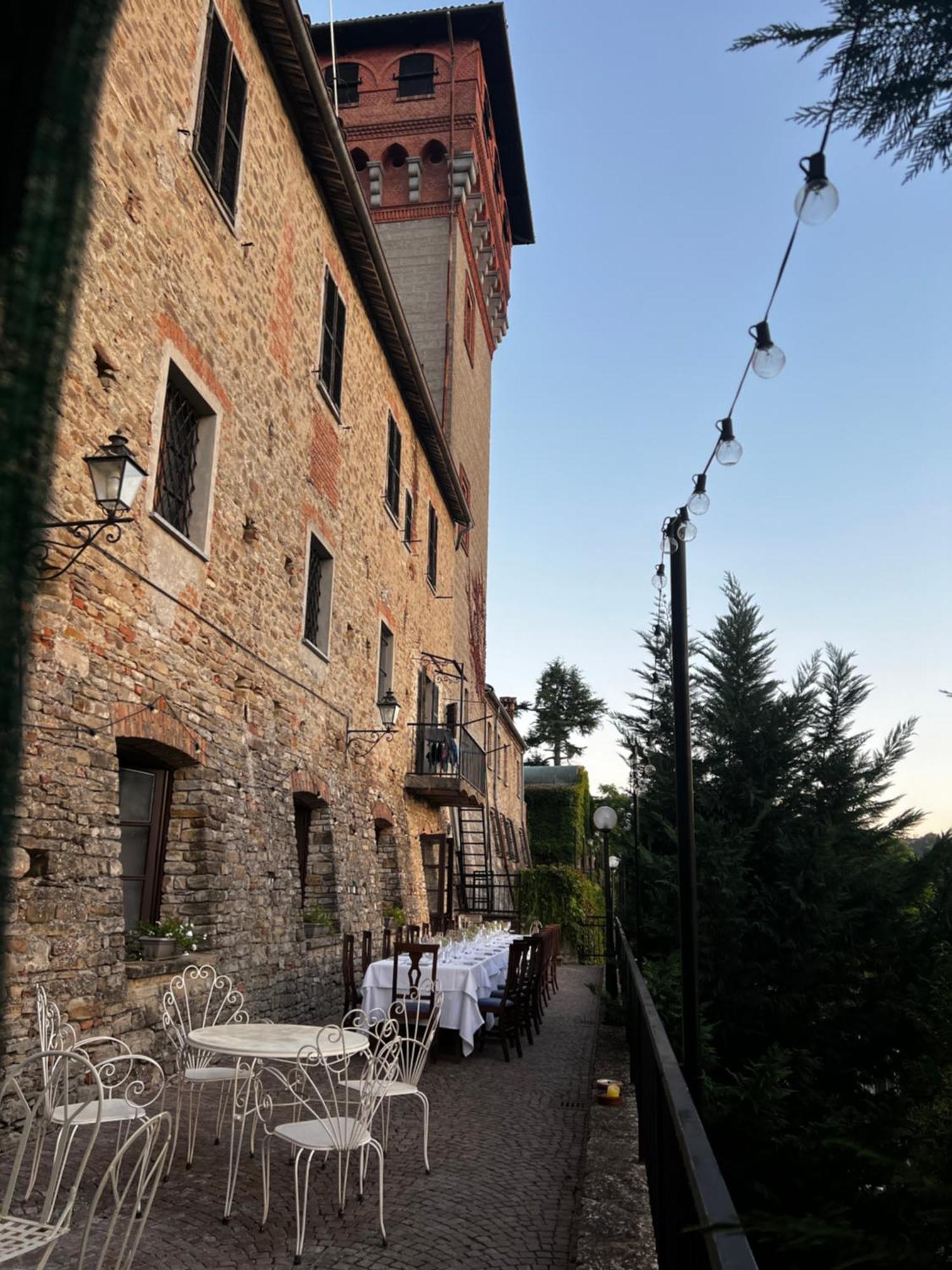 Il Castello Di Bubbio Hotel ภายนอก รูปภาพ