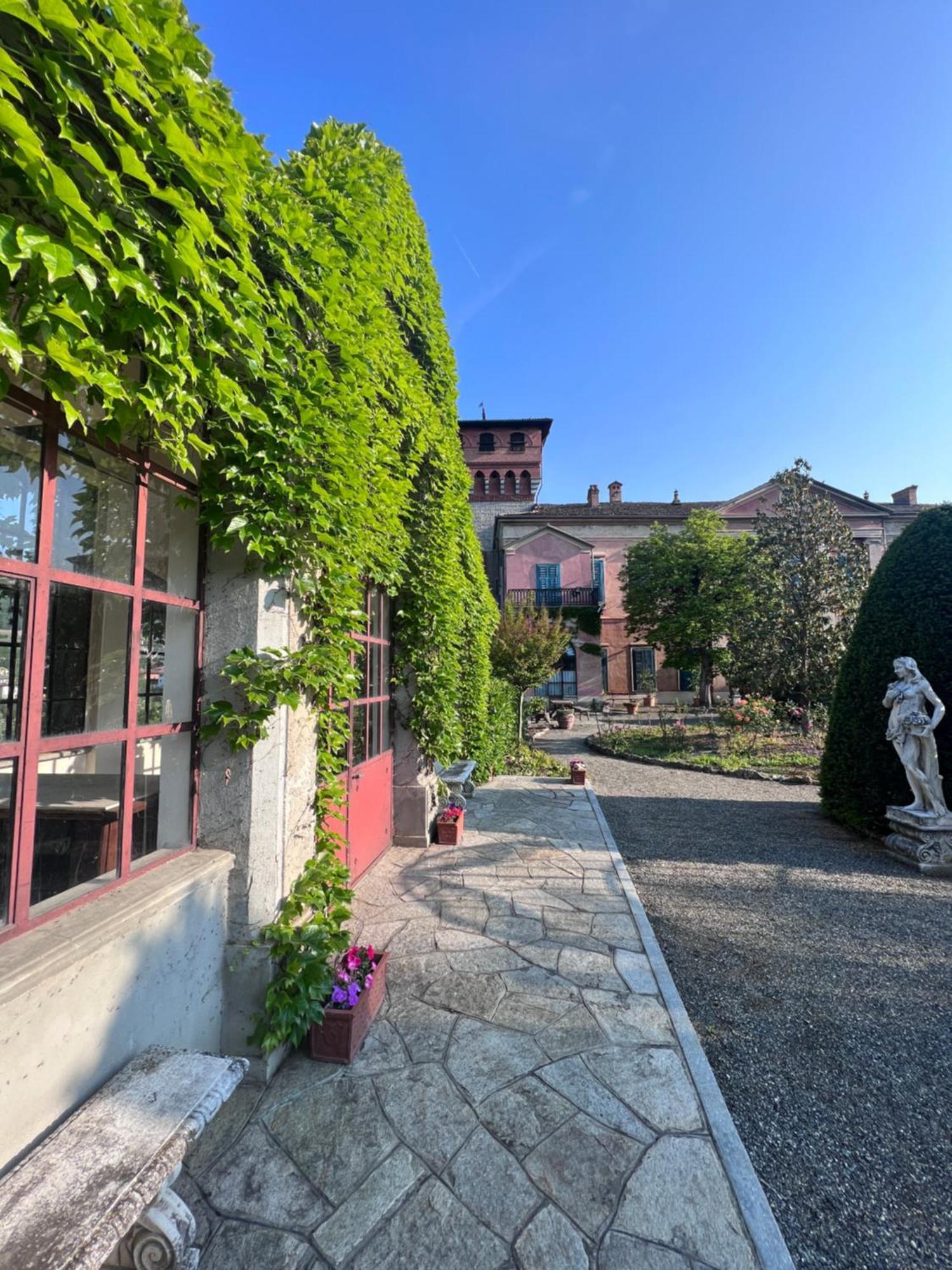 Il Castello Di Bubbio Hotel ภายนอก รูปภาพ