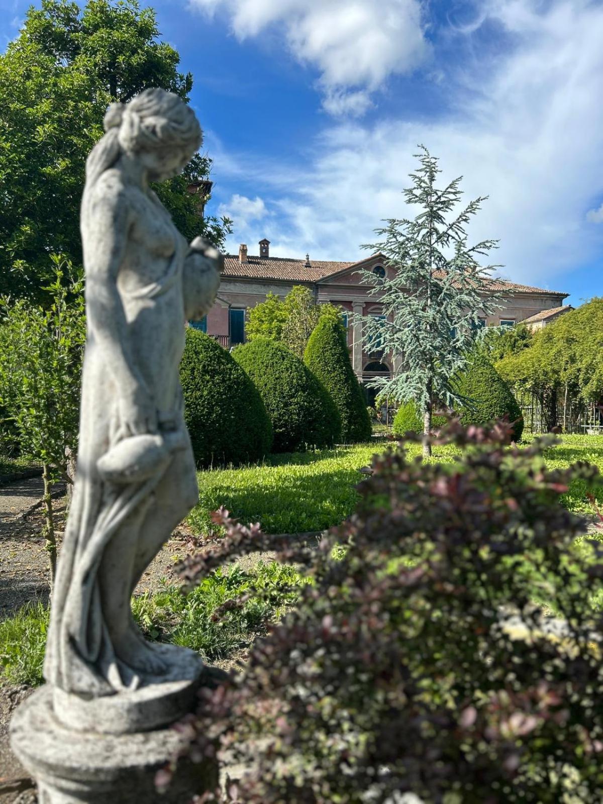 Il Castello Di Bubbio Hotel ภายนอก รูปภาพ