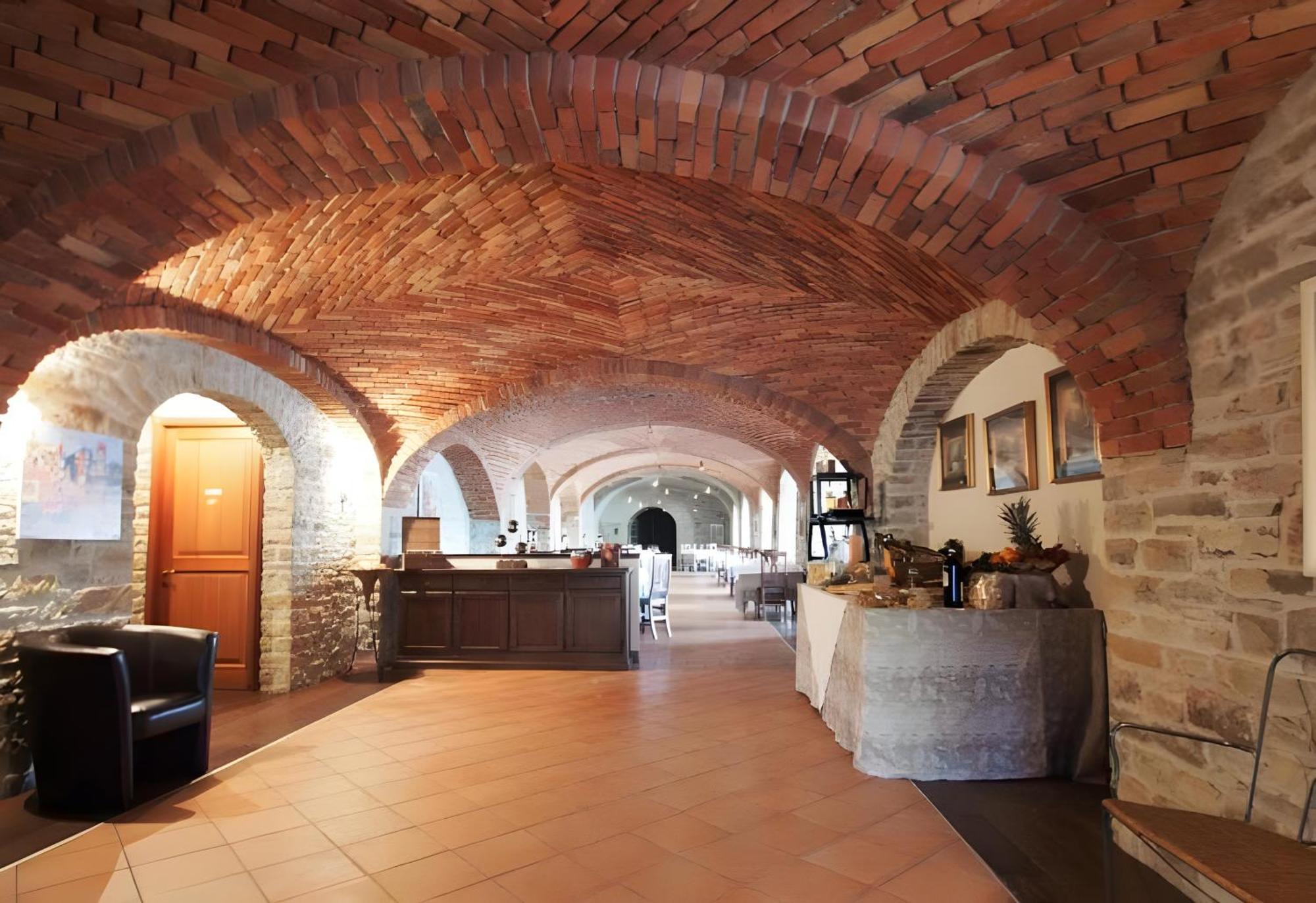 Il Castello Di Bubbio Hotel ภายนอก รูปภาพ