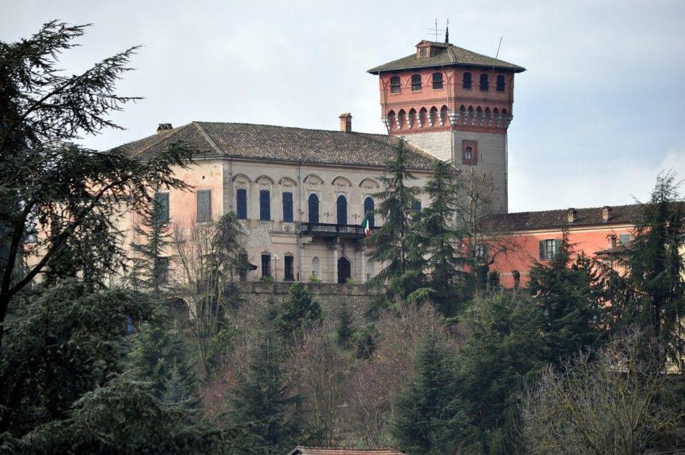 Il Castello Di Bubbio Hotel ภายนอก รูปภาพ