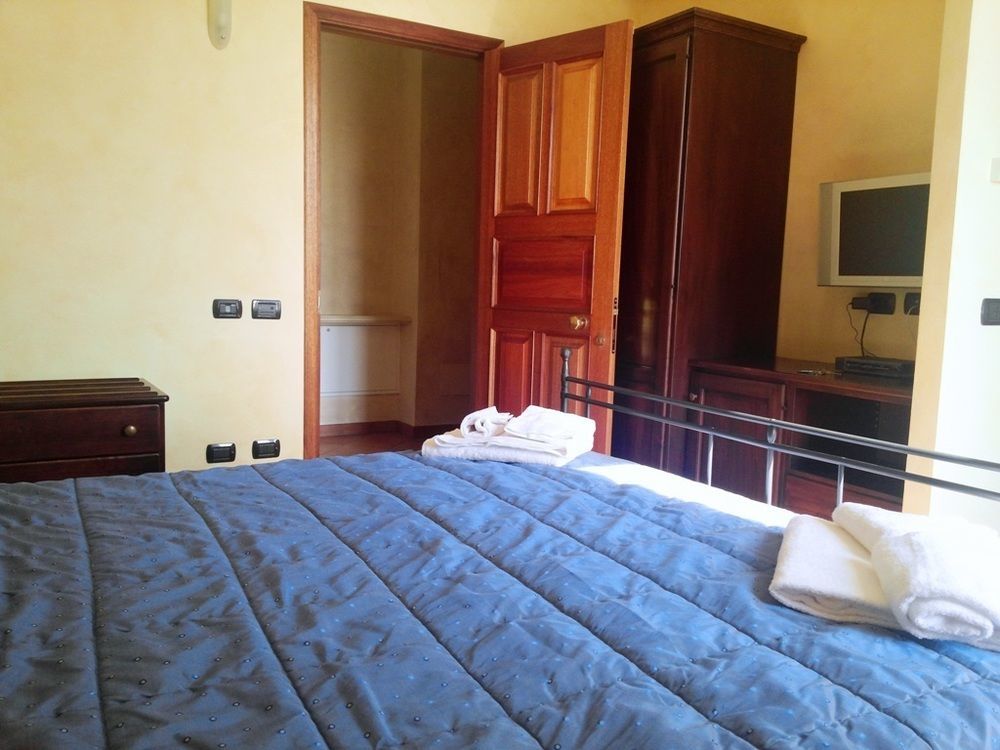 Il Castello Di Bubbio Hotel ภายนอก รูปภาพ